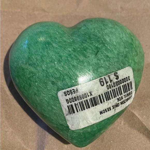 Aventurine Heart Palm Stone - Picture 2 of 2